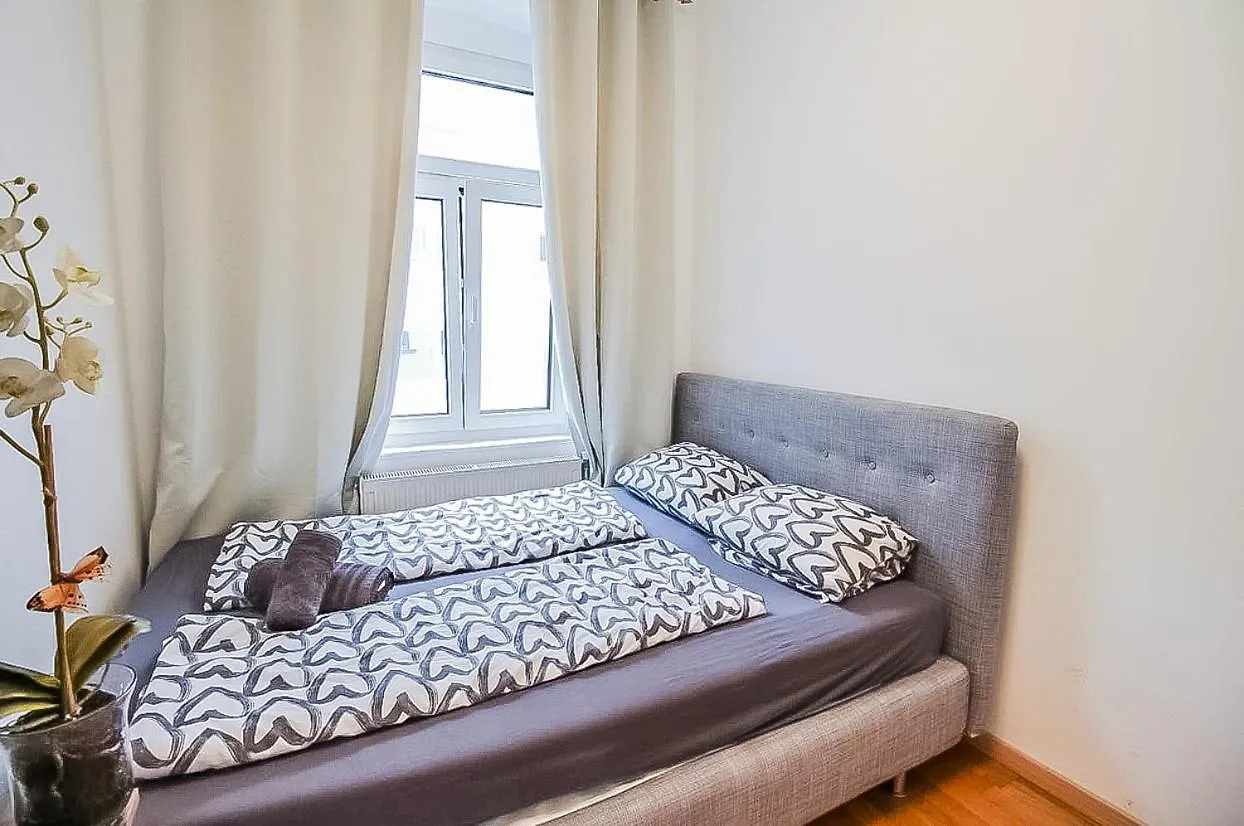 Apartment In Josefstaedter Strasse Area Vienna